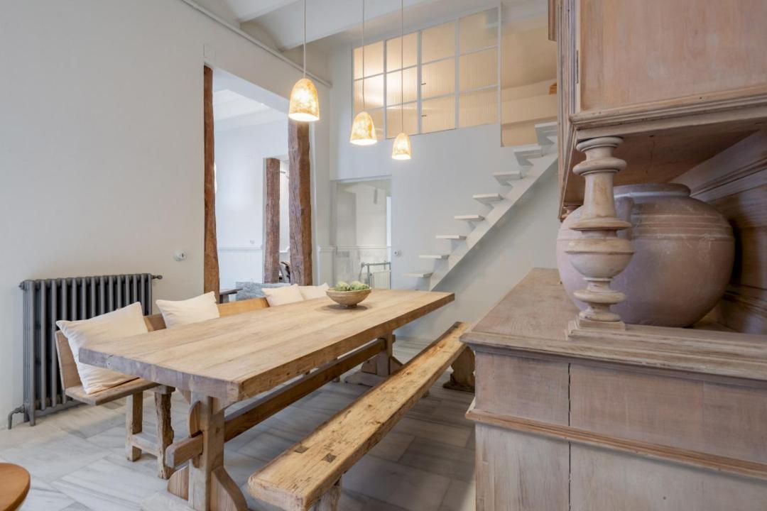 3 Bedrooms 2 Bathrooms Furnished - Malasana - Terrace - Bright In Downtown Area - Mintystay