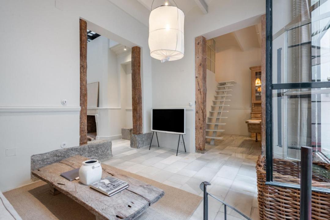 3 Bedrooms 2 Bathrooms Furnished - Malasana - Terrace - Bright In Downtown Area - Mintystay Apartamento *